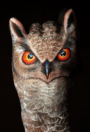 فن الرسم على اليدين "Hand Art"